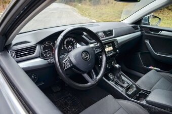 Škoda Superb Combi 2.0 TDI DSG - 11