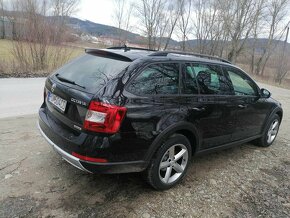 Škoda Octavia Scout 2.0 TDi - 11