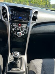 Hyundai i30 1.6 GDI benzin - 11