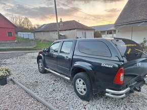 ISUZU D MAX 3,0 DIESEL 4X4 AUTOMAT ŤAŽNÉ - 11