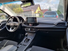 HYUNDAI I30 1.6CRDI 100KW LED/NAVI/PANORAMA - 11