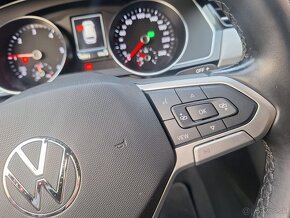 Volkswagen Passat 2,0 TDI - 11