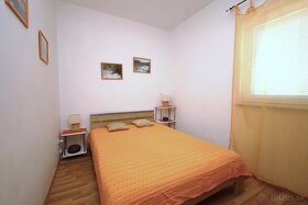 ☀ Vodice(HR)–3-izbový zariadený apartmán s výhľadom na more - 11