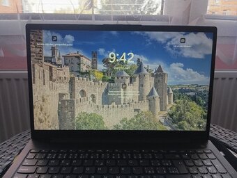 Lenovo V15 G4 IRU Business Black se zárukou - 11