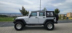 2012 Jeep Wrangler Unlimited Sport Sahara 3.6L V6 - 11