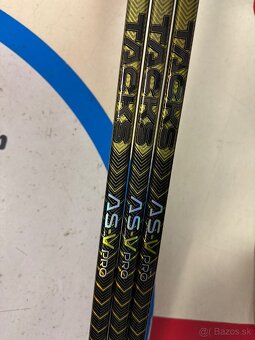 UPLNE NOVA PROFI HOKEJKA CCM SUPER TACKS ASV-PRO  - 11