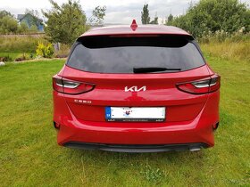 KIA CEED 1,6CDTi 100kw, MHEV, r. v. 2022 - 11