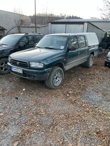 Mazda b2500 4x4 2,5td - 11