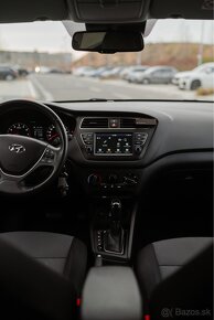 Hyundai i20 - 11