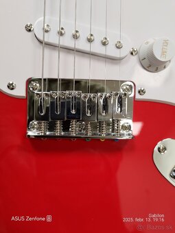 NOVÝ SQUIER SONIC STRATOCASTER HT- TORINO RED - 11