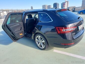 Škoda Superb Combi 2.0 TDI 190k 4x4 Style DSG - 11