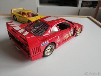 1:18 FERRARI F40  +F40 1:24 - 11