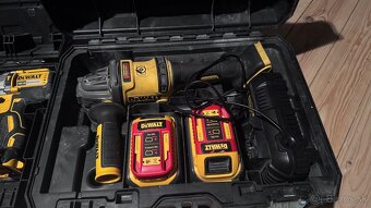 Dewalt sada flexa + skrutkovač DCK2055T2T - 11