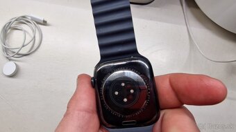 Apple Watch 7 black 45mm - zachovalé - 11