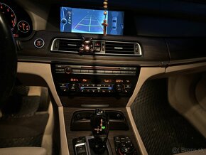 BMW 750Li xDrive - 11