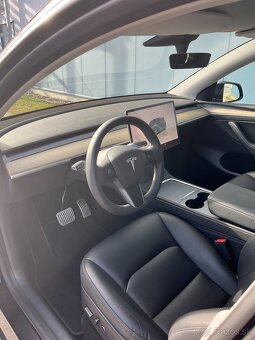 Tesla Model Y RWD 2023 - 11