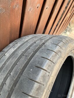 Pneu 225/45R18 a 255/40R18 - 11