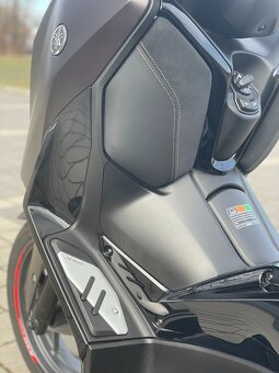 Yamaha Xmax 125 - 11