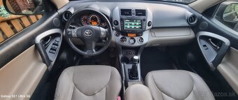 Toyota RAV4 2.2 D4D D-CAT 4x4 - 11