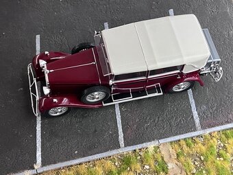 1:18 1932 ŠKODA 860 Cabriolet Closed - Burgundy - ABREX - 11