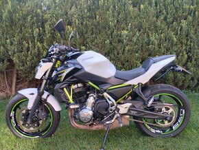 Kawasaki Z650 - 11