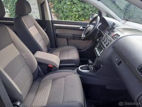 Volkswagen Touran Cross 2.0 TDi DSG CHAMPION - 11