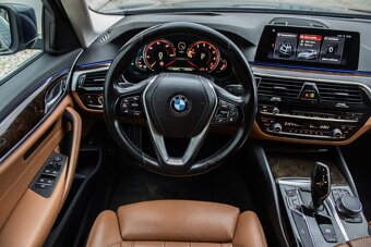 BMW Rad 5 540i xDrive A/T - 11