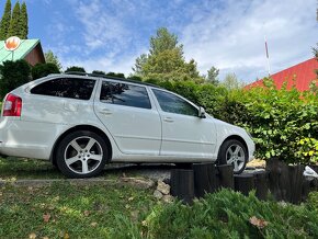 Škoda octavia 4x4 2.0 - 11