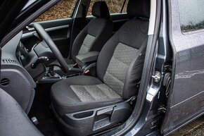 Octavia Combi 2.0 TDI CR, Vyhrievané sedadlá, poctivé km - 11