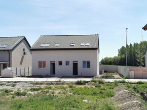 BabonyTRE/ PREDAJ 4-izbový dom, pozemok 288,5 m2, Lehnice, o - 11