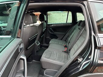 VW Tiguan 2.0 TDI 140kw DSG 4Motion Virtual Cockpit R-Line - 11