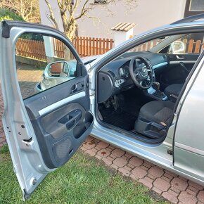 Škoda Octavia 2 Facelift 1.6TDI 77KW, 11/2011 - 11