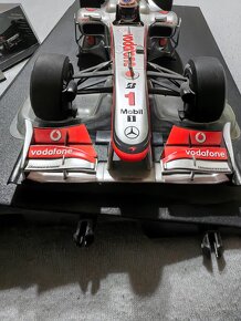 Model McLaren F1 - 11