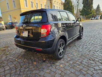 Toyota Urban Cruiser 1.4 I D-4D AWD Sol. - 11