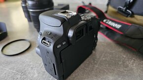 Canon 200D - 11