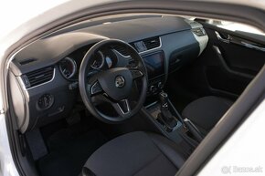 ŠKODA OCTAVIA COMBI 2.0TDI DSG odp.DPH - 11