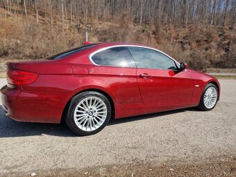 BMW 320 D e92 coupe - 11