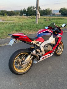 HONDA CBR 1000 RR SP1, 9/2020, 8866 km - 11