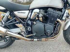 Suzuki gsx 750 INAZUMA  TOP STAV - 11