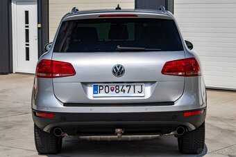 VW Touareg 3,0 V6 TDI 8AT (webasto, panoráma,el.ťažné, koža) - 11