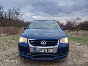 Predam volkswagen touran - 11