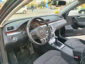 Volkswagen passat 2.0 bluemotion 103kw r.v.: 1010 model 2011 - 11