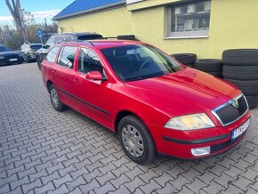 Škoda Octavia 2,0Tdi Combi Elegance 4x4 - 11