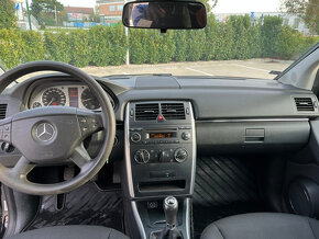 Mercedes B trieda 160 Blue - 11