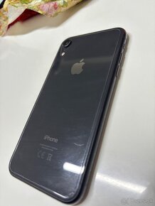 Iphone xr 64gb - 11