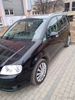 Predám Volkswagen Touran 2.0fsi 110kw - 11