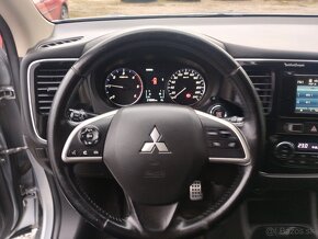 Mitsubishi Outlander 2.2 DI-D Intense 4x4 7m - 11