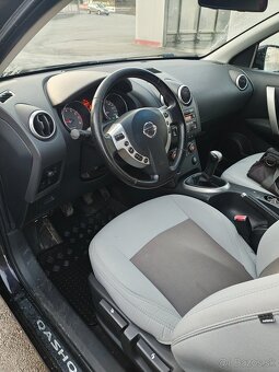 Nissan Qashqai 1.6i - 11