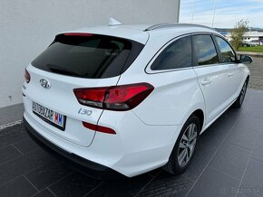 Hyundai i30 CW 1.4 T-GDi Family 7DCT - 11