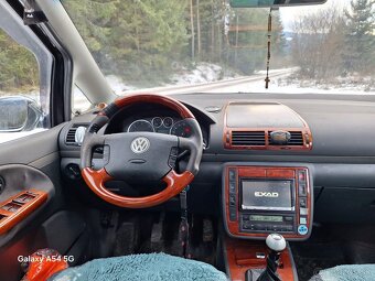 Volkswagen Sharan 1.9TDI 96kw 7miestne - 11